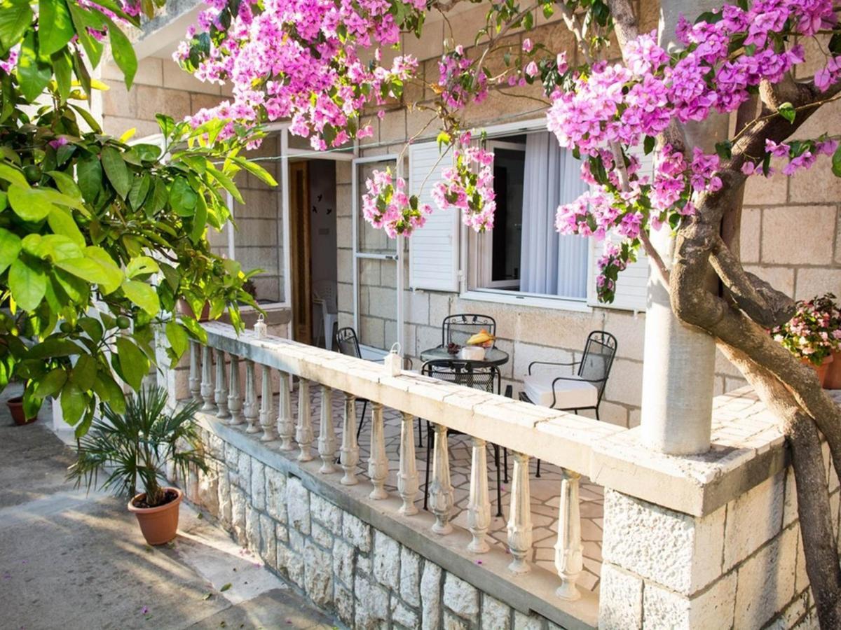 Apartments Bungevilla Дубровник Екстериор снимка