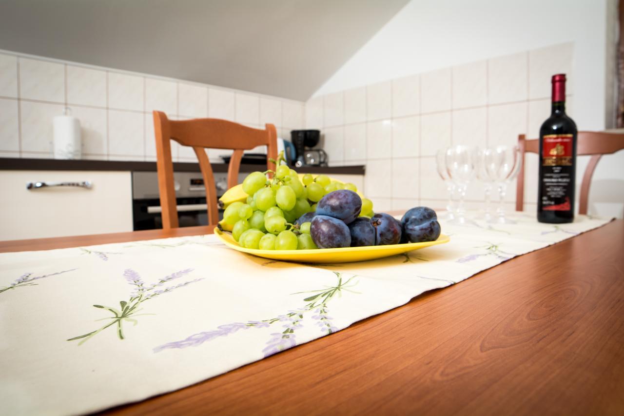 Apartments Bungevilla Дубровник Екстериор снимка