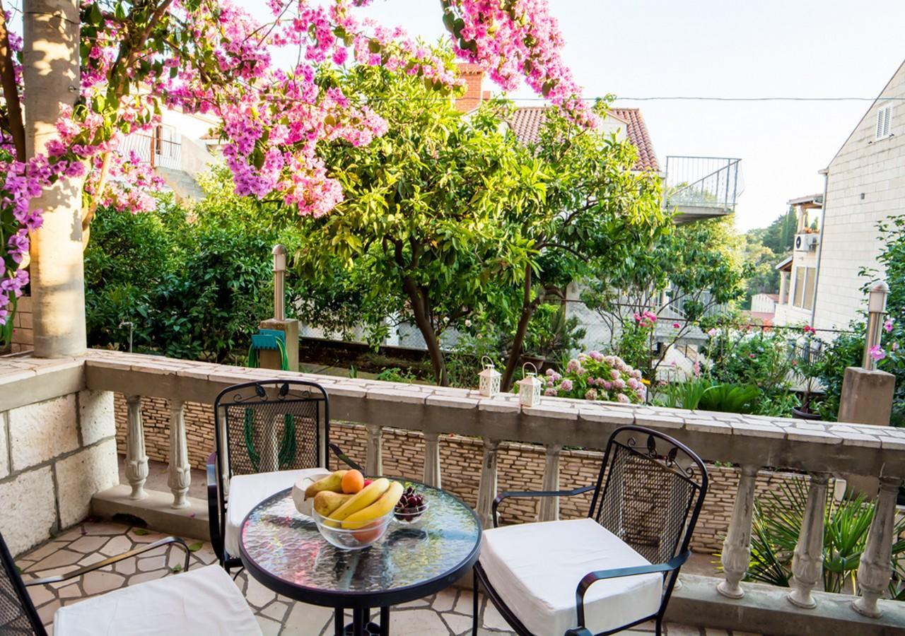 Apartments Bungevilla Дубровник Екстериор снимка