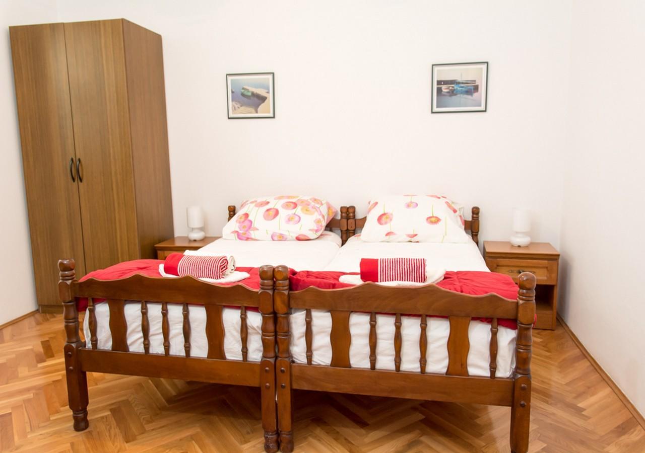 Apartments Bungevilla Дубровник Екстериор снимка